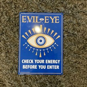 Evil eye sign